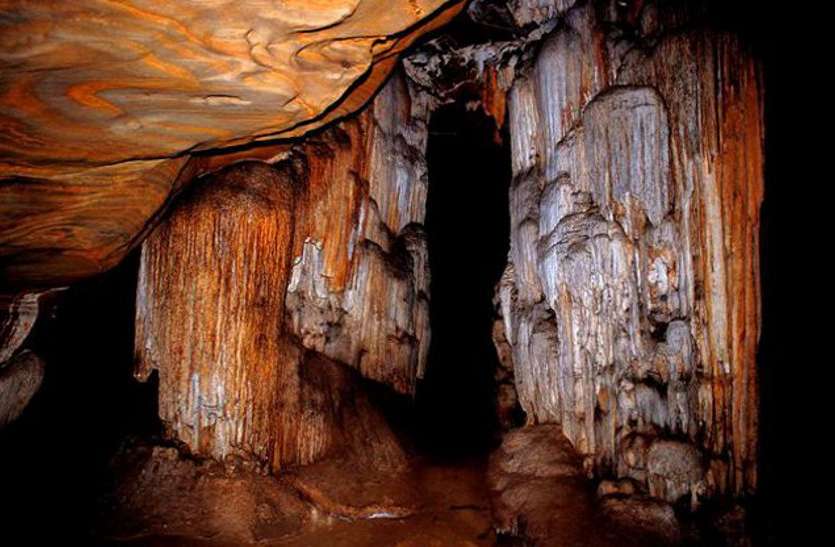 kutumsar caves.jpg