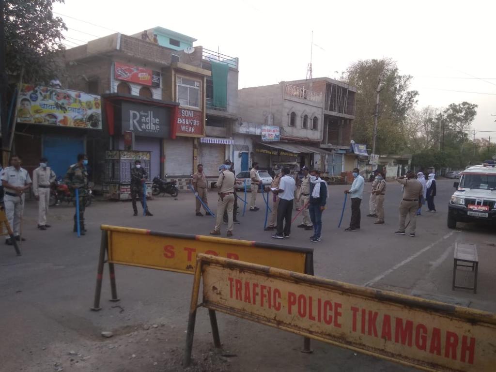 The police kept guarding every intersection