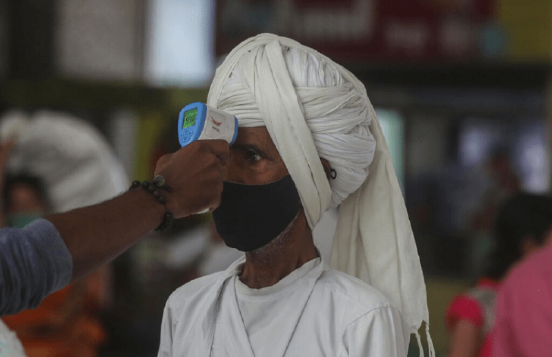 COVID-19: देश में कोरोना का कहर जारी, महाराष्ट्र में 58,924 नए केस दर्ज