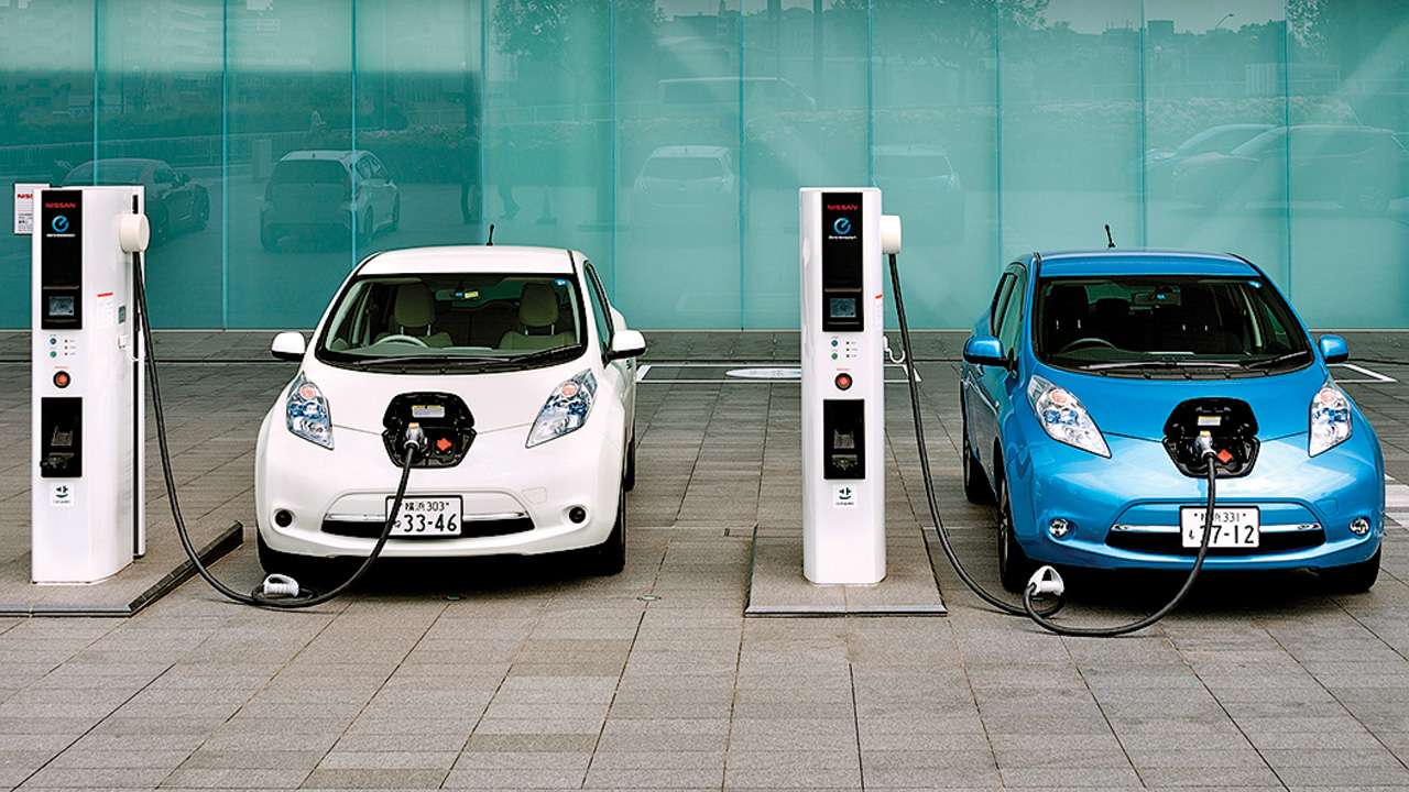 EV sales decline during Covid 19, difference of 20 Percent