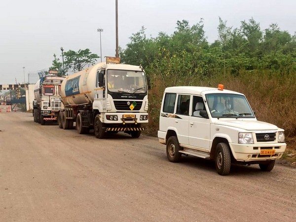 Coronavirus Crisis: Odisha sends 15 Medical Oxygen tankers to other states