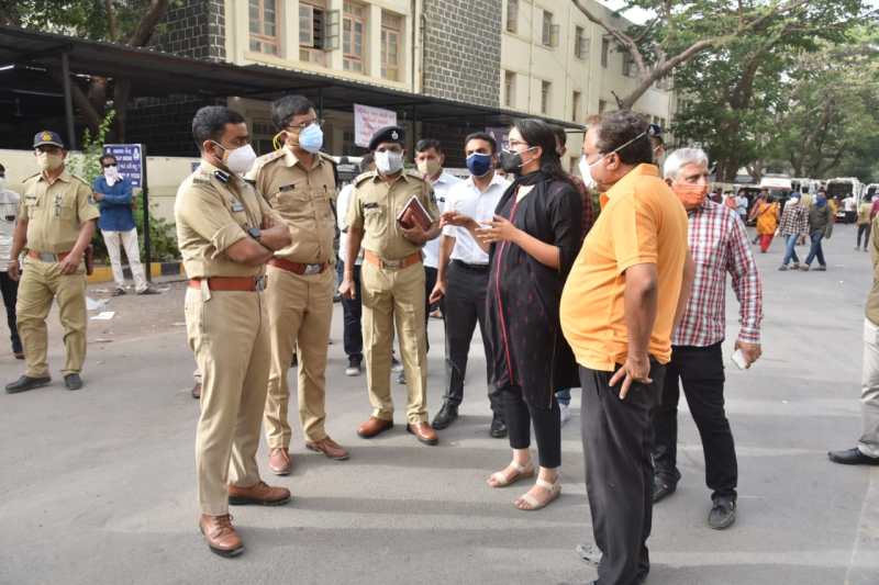 जामनगर के जी.जी. अस्पताल में पुलिस टीम का कड़ा पहरा