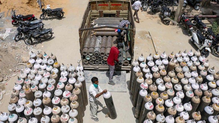 Basic customs duty on oxygen, vaccines exempted