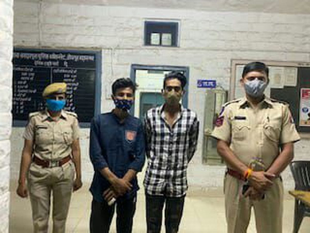 नमाज पढऩे जा रहे युवक पर चाकू से हमला, दो गिरफ्तार