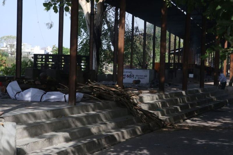 जिंदगियों से खेल रहा कोरोना: 31 व 32 वर्षीय युवक सहित रिकॉर्ड 42 मौतें