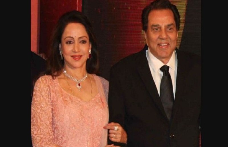 Dharmendra Hema Malini Not Met More Than a Year