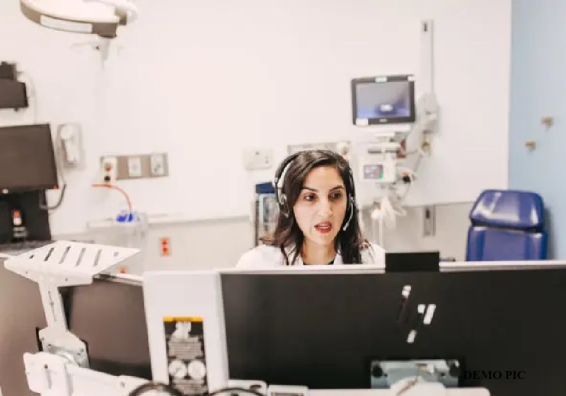 अब ये डाक्टर फोन से ही कर देंगे आपकी बीमारी का इलाज, जारी हुए इनके मोबाइल नंबर