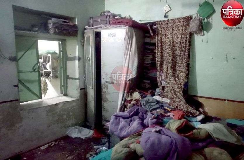 धमाके के साथ विस्फोट में झुलसे बालक का दम टूटा, मां, पिता व बहन का उपचार जारी