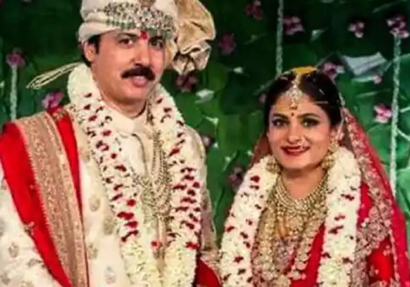 बाहुबली की पत्नी श्रीकला जीत कर खिलखिलाई तो अभिनेत्री दीक्षा सिंह हुईं मायूस, बैंक मैनेजर युवा बना मिसाल