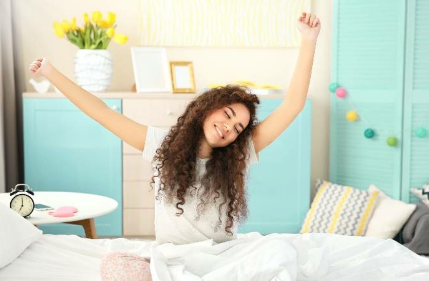 स्वस्थ रहने के लिए सोने से पहले और सुबह जल्दी उठने के बाद करें यह काम