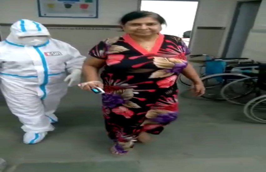 80 प्रतिशत तक संक्रमित 56 वर्षीय सुनीता ने दी कोरोना को मात