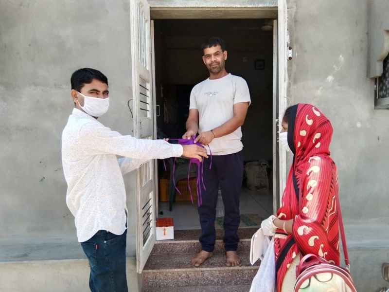 Gujarat: गुजरात में लगाातर पांचवें दिन नए मामले से ज्यादा डिस्चार्ज, राज्य में 11084 नए मरीज, 121 मौतें