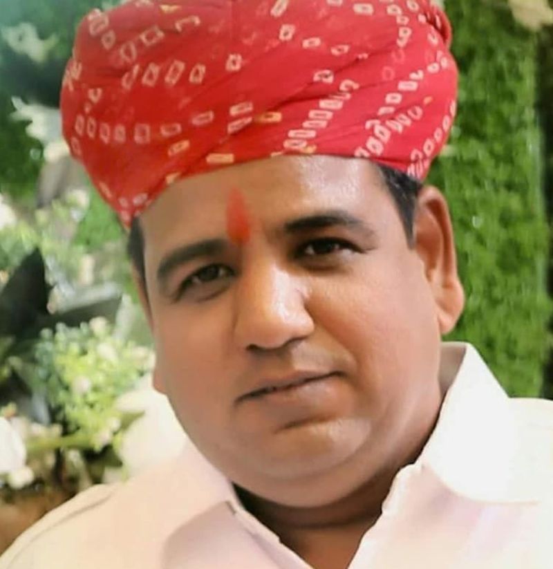 गुजरात में मंडी बंद, बीस अरब की फसलें घरों में कैद