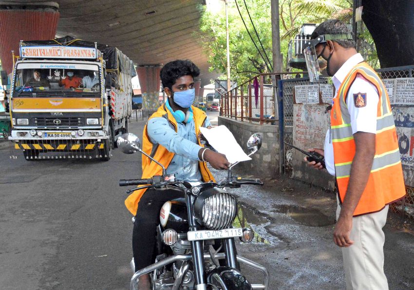 कोरोना कर्फ्यू के पहले 10 दिन में बेंगलूरु शहर में 32 फीसदी बढ़े कोविड मरीज