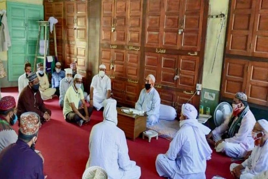 ईद की नमाज अपने अपने घरों में ही पढऩे की अपील