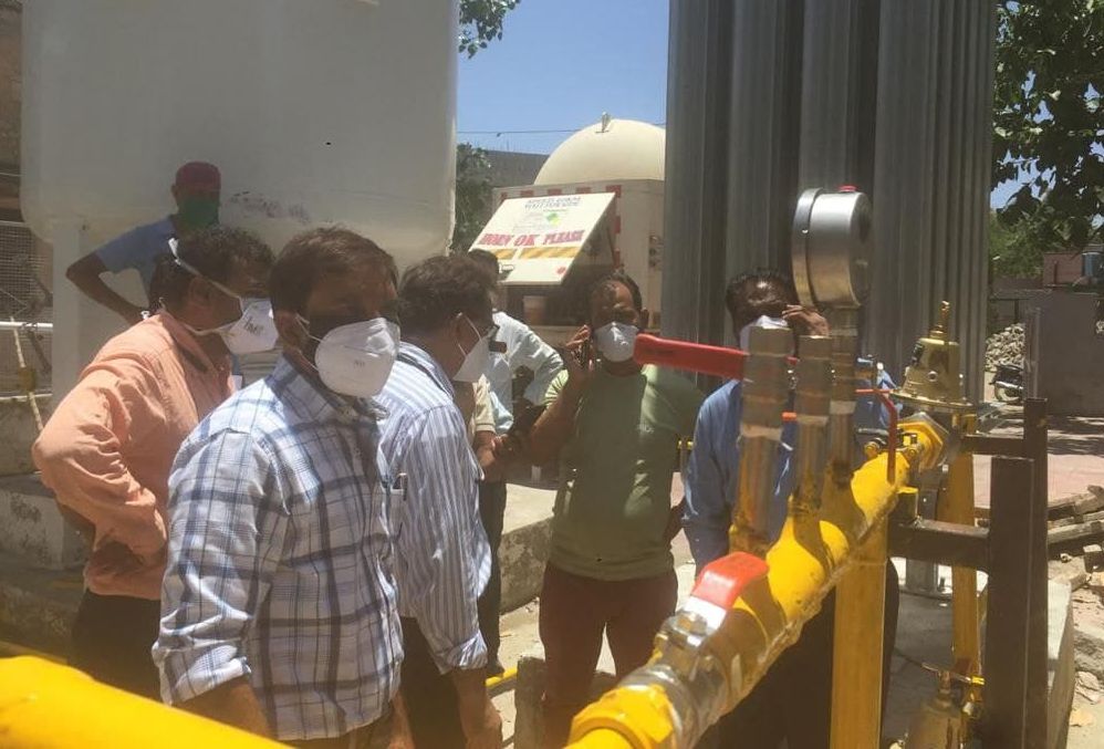 उदयपुर में ऑक्सीजन पाइप लाइन शुरू, हटे 450 सिलेंडर