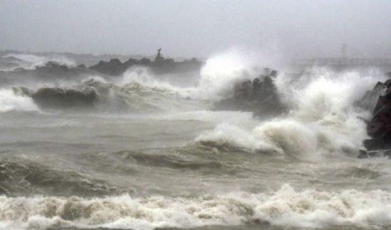 Cyclone Tauktae forward to gujarat and Maharashtra know weather update other states