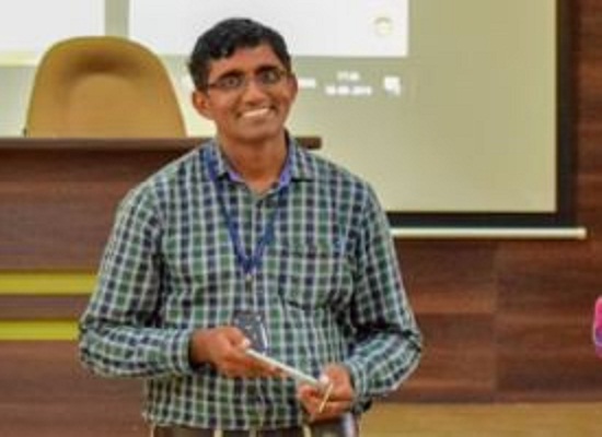 Success Story IIT engineers left America high salary job start Milk Farming in India making 44 crore