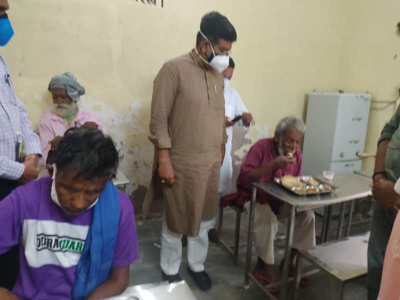 कोविड प्रबंधन में ऑक्सीजन व दवाओं की कमी नहीं आने देंगे. भाटी