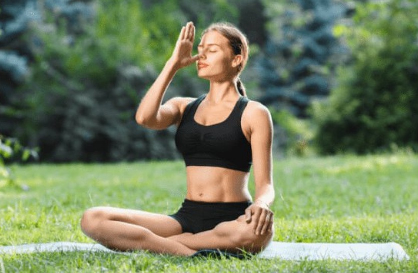 Yoga for healthy lungs :- फेंफड़ों के लिए बहुत फायदेमंद है योग, श्वसन तंत्र को भी करता है मजबूत