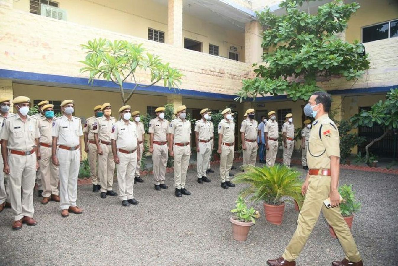 पुलिस कमिश्नर ने पुलिसकर्मियों से जानीं समस्याएं