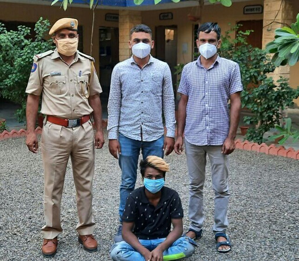 जमानत पर छूटते ही घर में खड़ी मोपेड चुराई, गिरफ्तार
