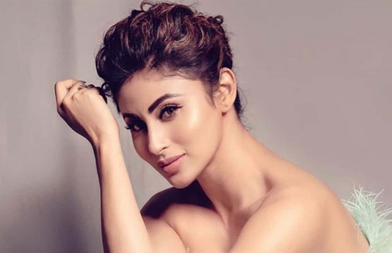 mouni_roy.jpg