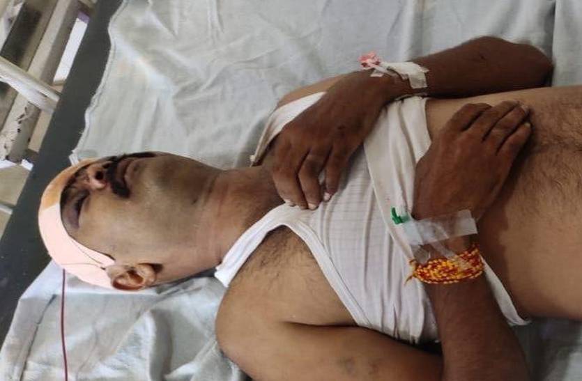 जान से मारने की नीयत से एसयूवी से मारी टक्कर, घायल रैफर