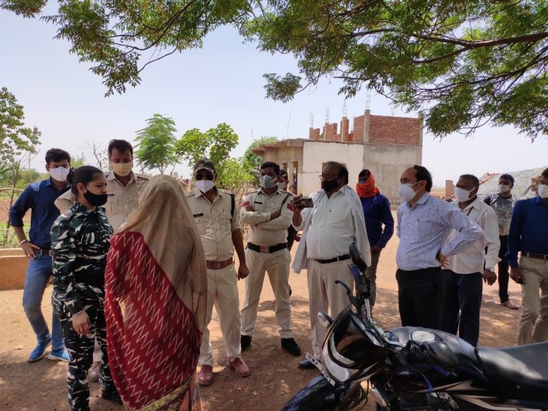 मां का कर्जा उतारने के लिए बंधुआ बनी बालिका को कराया मुक्त