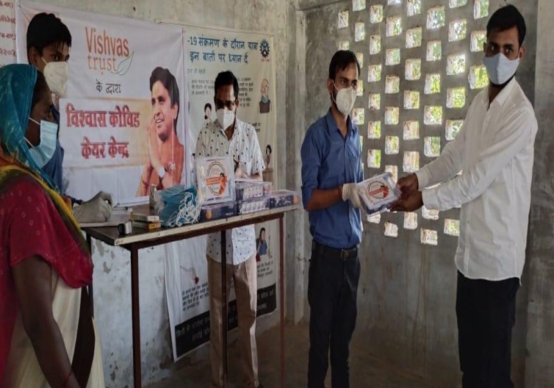 Dr kumar vishwas started covid care center in hardoi