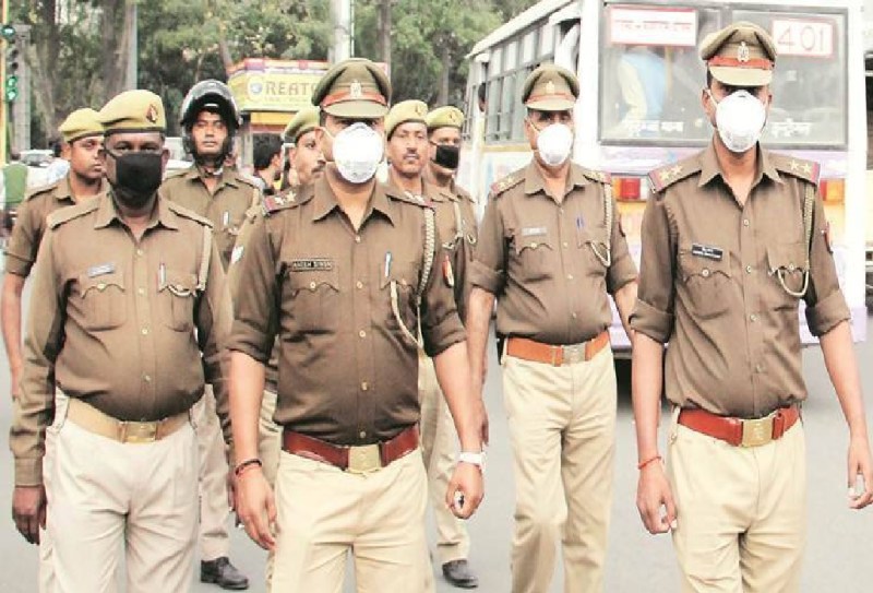 कोरोना से जान गंवाने वाले पुलिसकर्मियों के आश्रितों को नौकरी, 50 पार वाले नहीं करेंगे फ्रंटलाइन ड्यूटी
