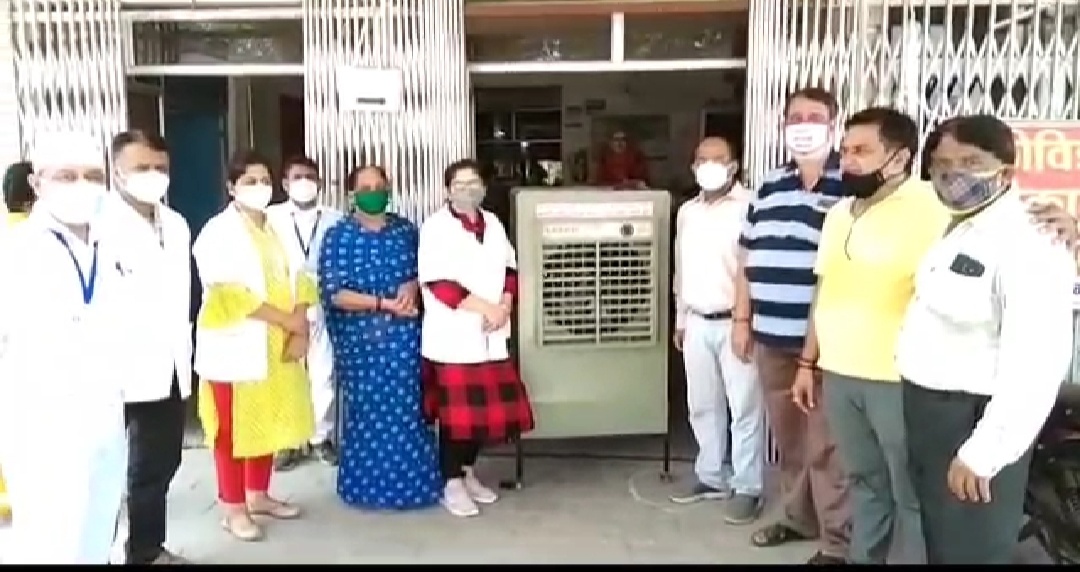 दो पुत्रों को खोकर उनकी याद में कर रहे जन सेवा