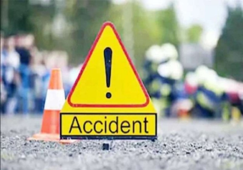 आगरा-लखनऊ एक्सप्रेस-वे पर कार हादसे में एमबीबीएस छात्र की मौत, दो घायल भर्ती