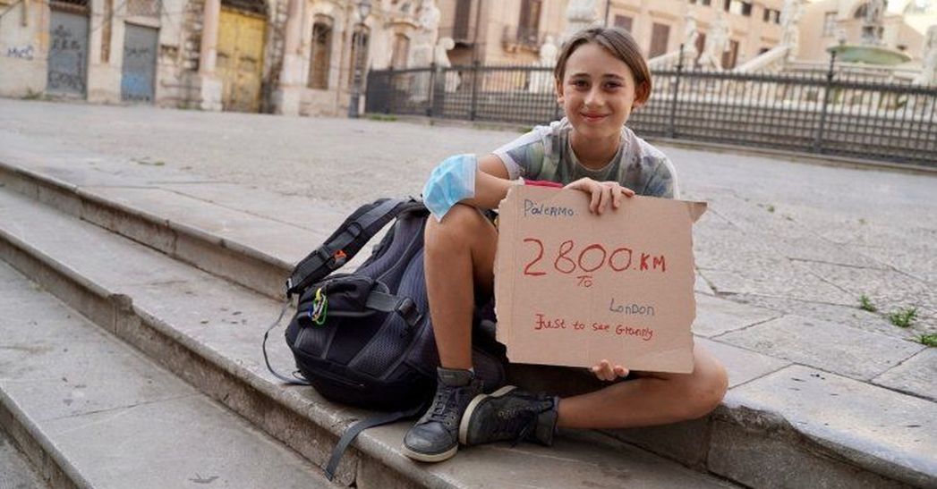 10 साल के पोते ने दादी से मिलने को पैदल ही नापा ब्रिटेन से इटली तक 2800 किमी का सफर