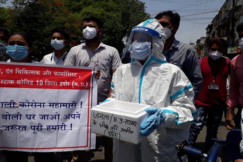 Contract health workers strike