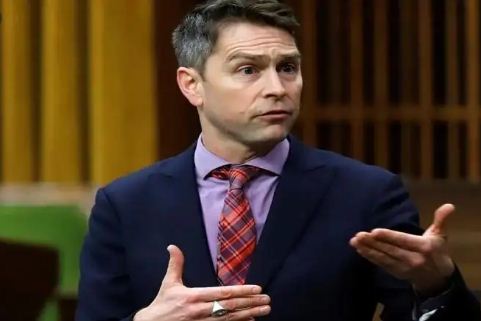 Candian MP William amos urinating during zoom meeting caught naked second time in month