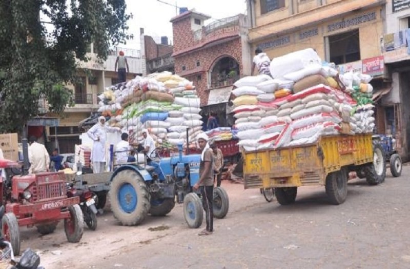 unlocked trade: जून से व्यापार को चरणबद्ध तरीके से अनलॉक करने की जरूरत