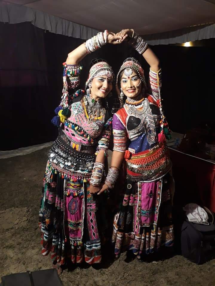 न हारमोनियम की धुन और न तबलों की थाप