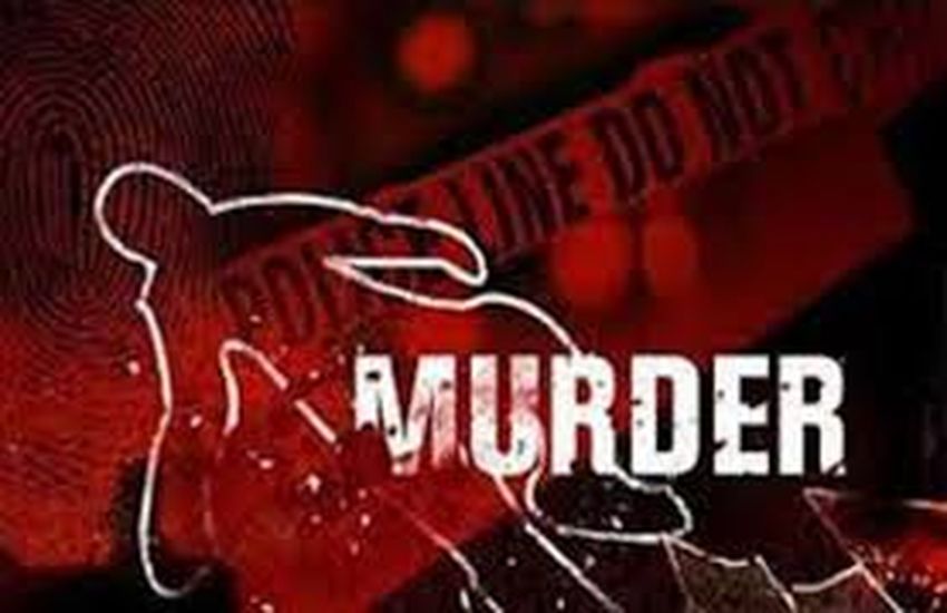 MURDER : अंदर से कुंडी लगा कर सोए युवक की बिस्तर में ही गला घोंट कर हत्या