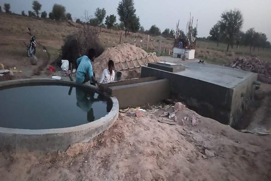 वन्यजीवों की प्यास बुझाने पर्यावरणप्रेमियों ने बना दी 150 खेळियां