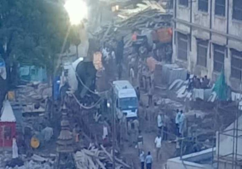 काशी विश्वनाथ कॉरिडोर में हादसा, जर्जर मकान गिरने से दो की मौत, सात घायल