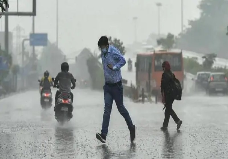 यूपी के इन 26 जिलों में तूफानी हवाओं के साथ होगी तेज बारिश, मौसम विभाग ने जारी किया अलर्ट, देखें लिस्ट