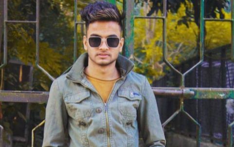 Delhi young man kunal went market to buy surprice cake for father on his birthday killed by goons  