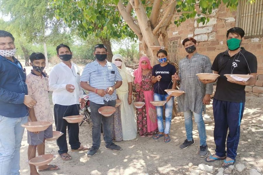 पक्षियों के लिए लगाए 101 परिण्डे