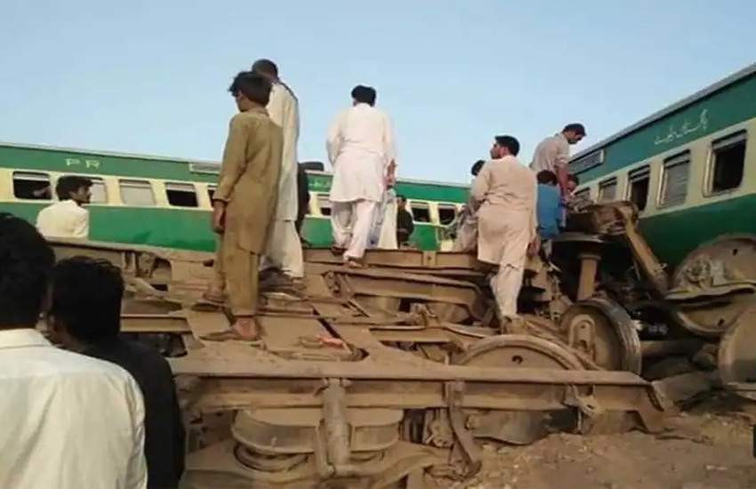 train accident in Pakistan