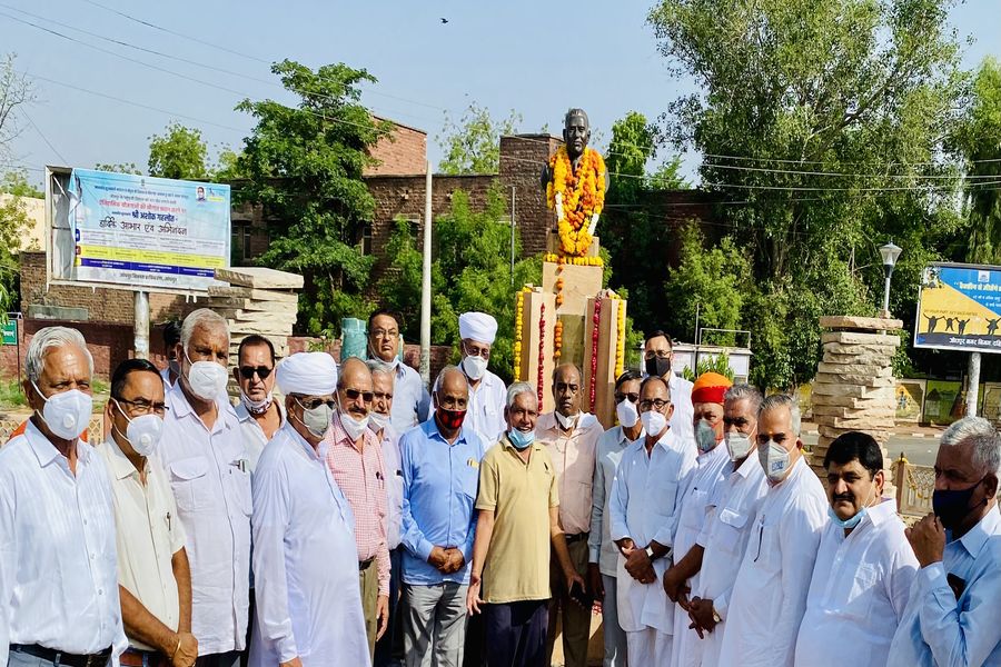 शहीद ताराचन्द जयन्ती पर 35 यूनिट रक्तदान