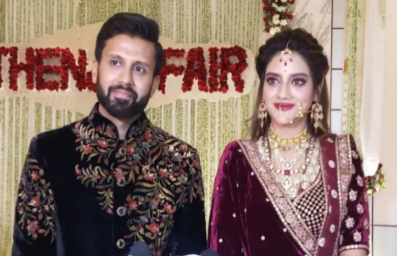 Nusrat Jahan And Nikhil Jain.png