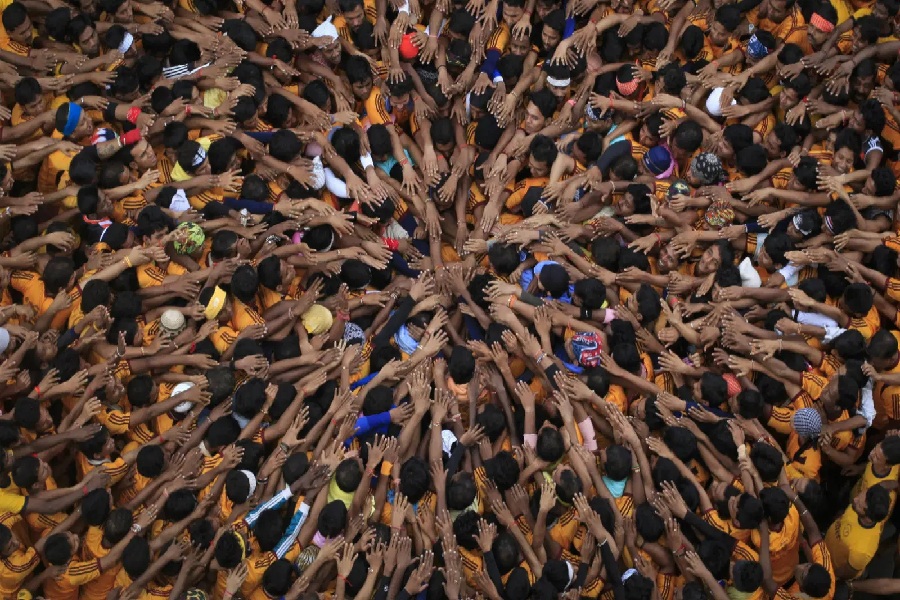 क्या किसी कानून के जरिए जनसंख्या को नियंत्रित करना आवश्यक हो गया है?