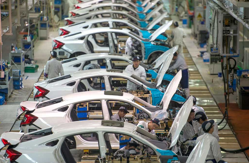 कोरोना अनलॉक के बाद उत्पादन बढ़ाने में जुटीं वाहन कंपनियां