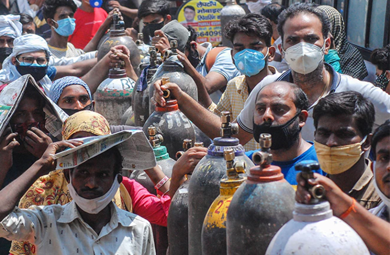 महामारी का लंबा दौर और मूल्यों पर संकट